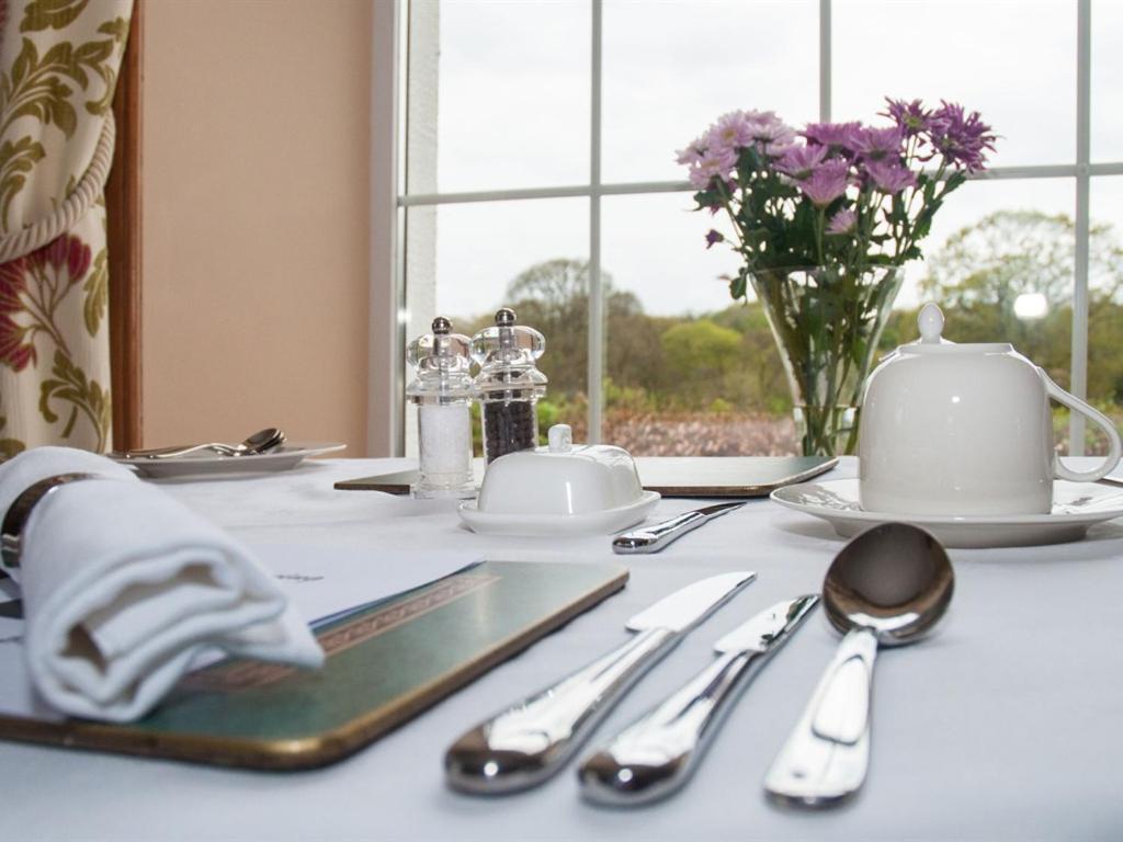 ローンソン Poole Farm Bed & Breakfast エクステリア 写真
